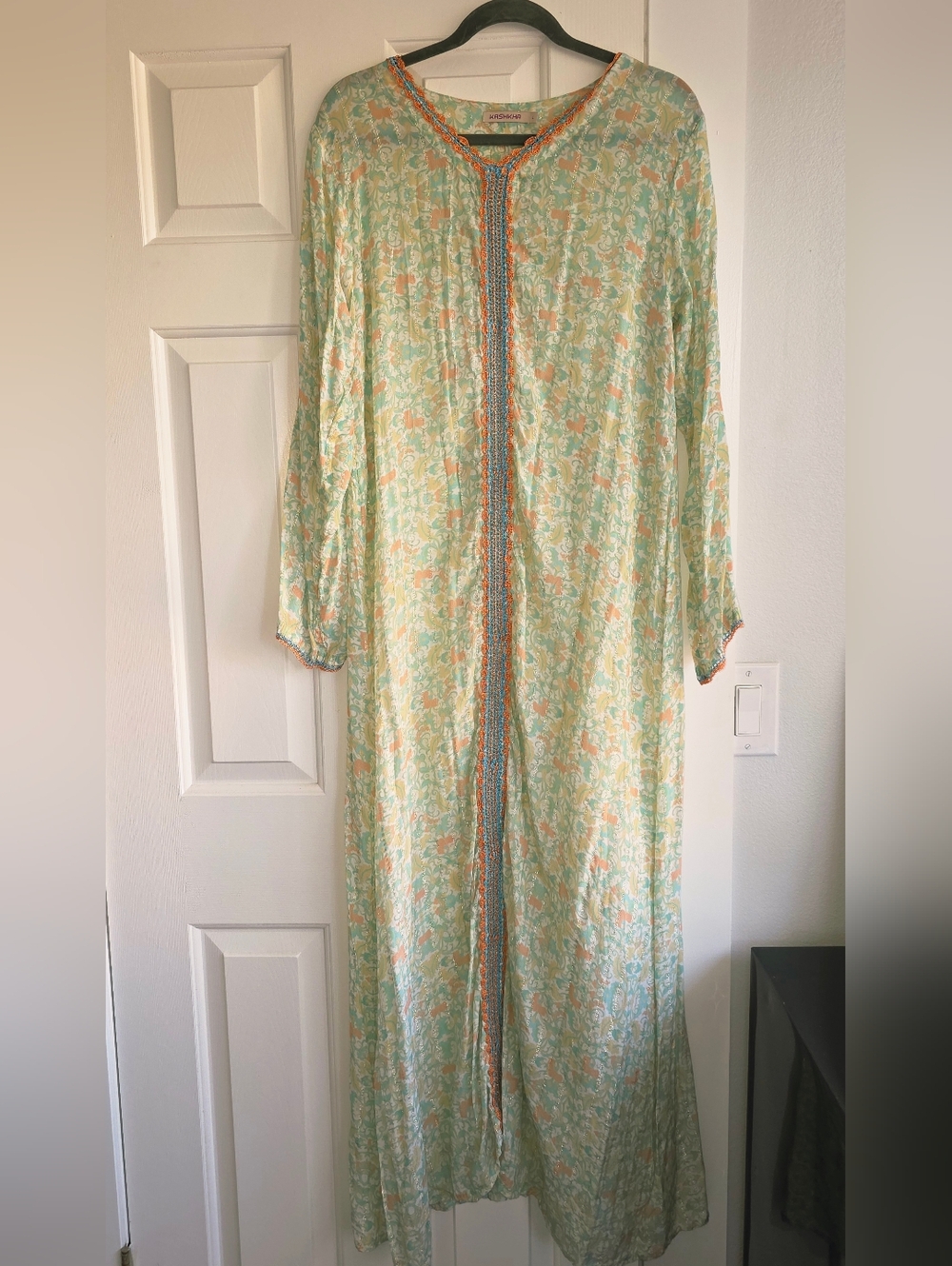 Kashkha Mint & Peach Embroidered Neck Kaftan